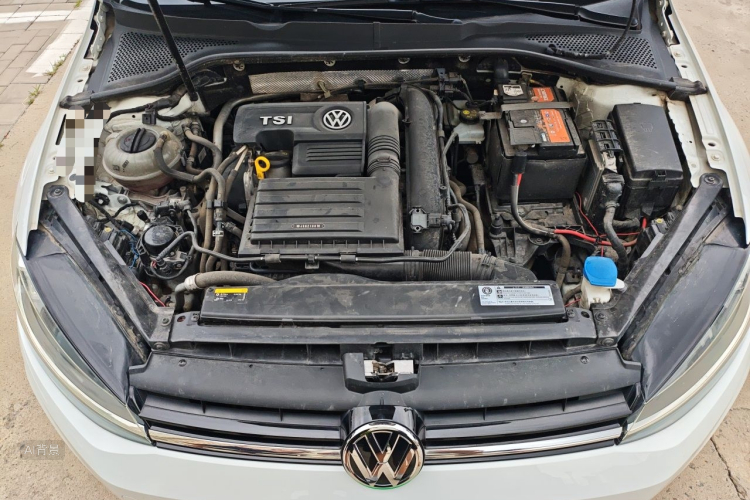 Volkswagen Golf 2019 car image #22