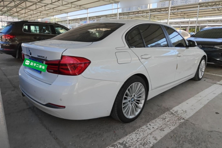 BMW 3 Series 2018 #7 BMW 3 Series 2018 car image #7