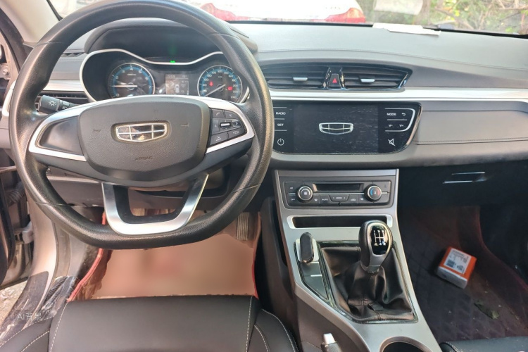 GEELY Emgrand 2020 #11 GEELY Emgrand 2020 car image #11