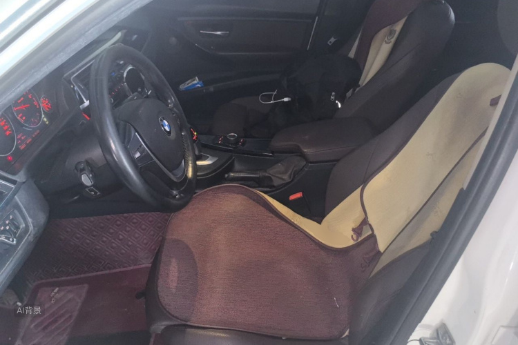 BMW 3 Series 2018 car image #17