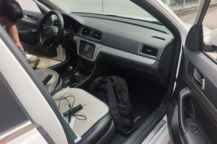 Volkswagen Lavida 2017 car image #25