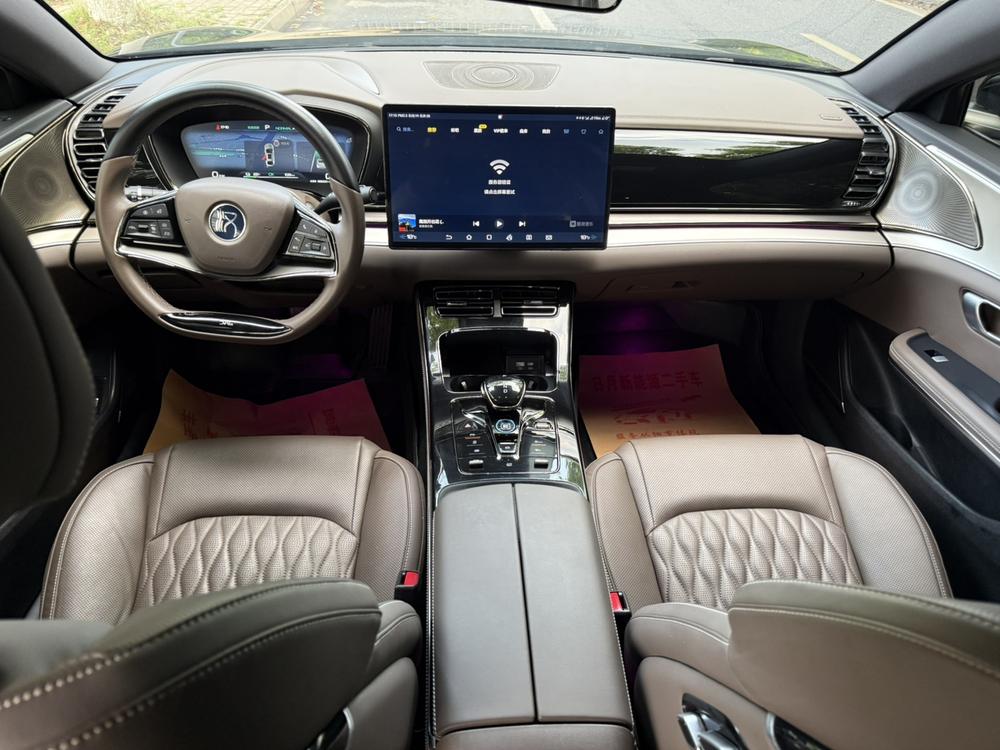 BYD Han 2023 immagine di auto #5