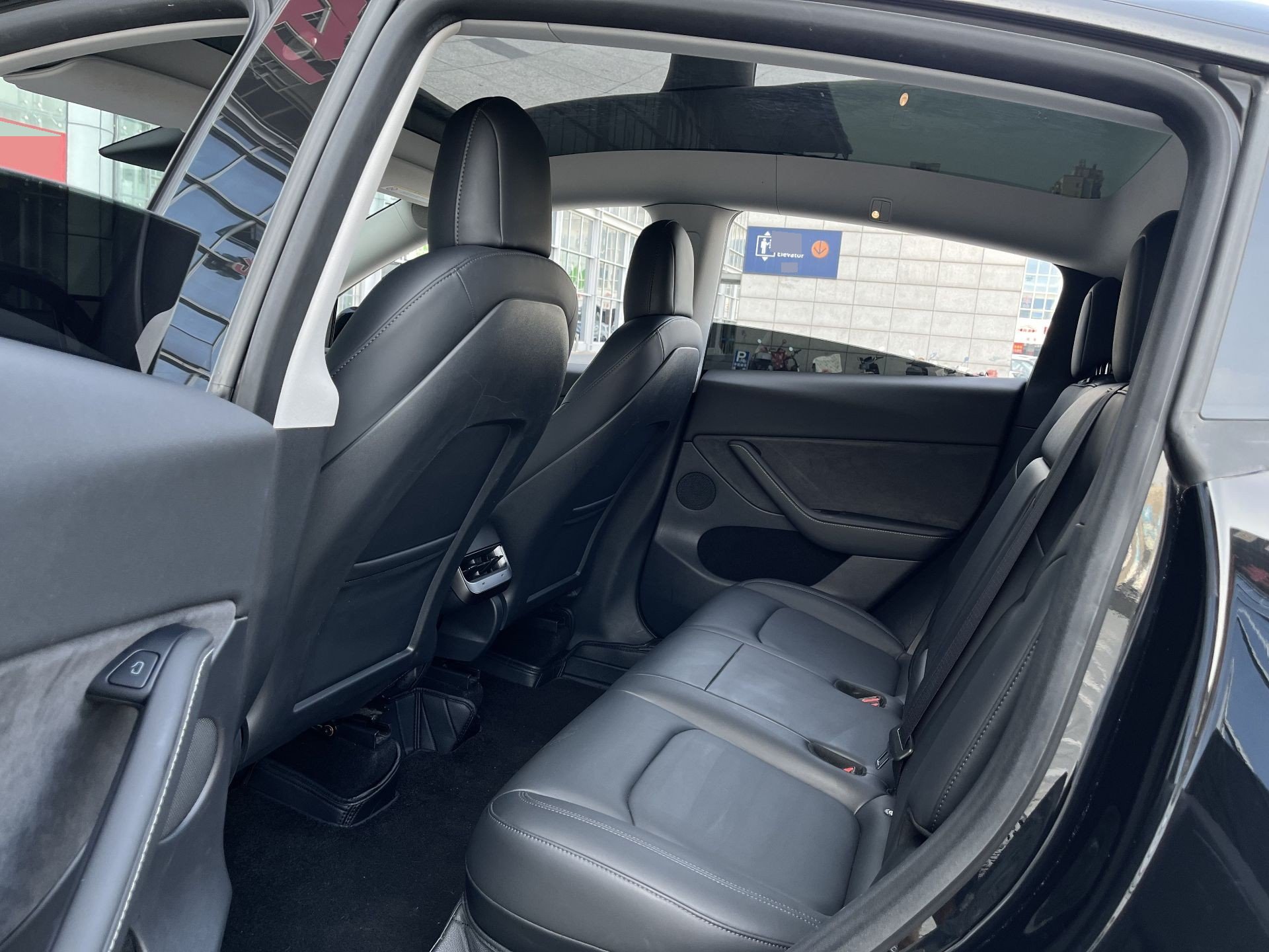 Tesla Model Y 2021 #3 Tesla Model Y 2021 immagine di auto #3