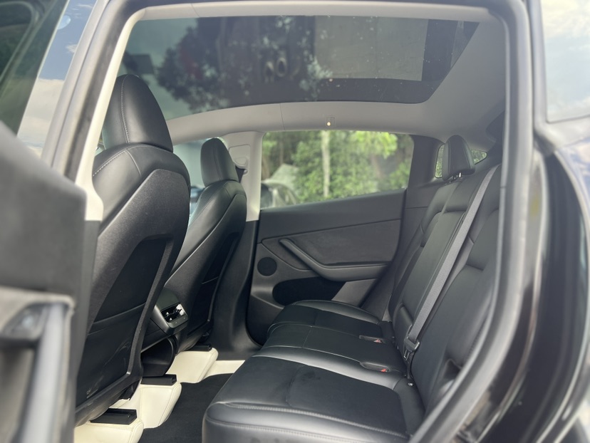 Tesla Model Y 2023 #6 Tesla Model Y 2023 car image #6