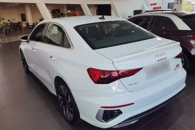 Audi A3 2024 صورة سيارة #5