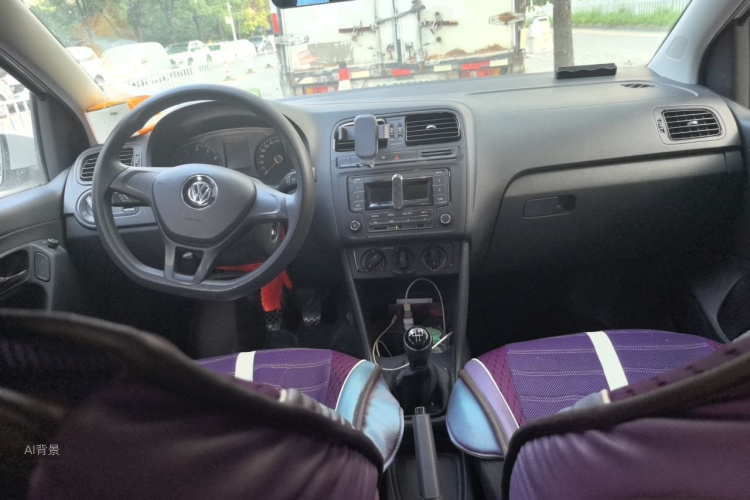 Volkswagen Polo 2016 car image #11