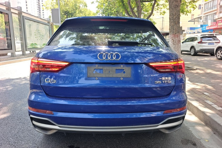 Audi Q3 2019 #6 Audi Q3 2019 car image #6