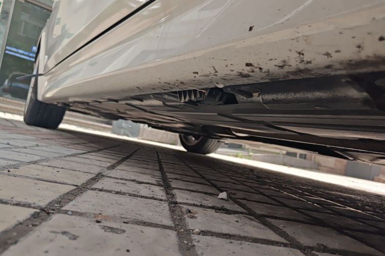 BMW 3 Series 2019 car image #23