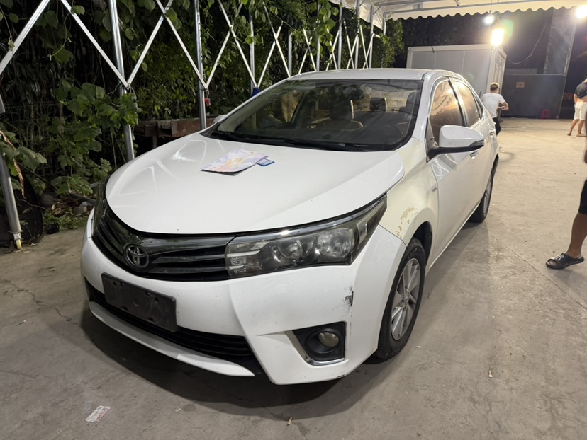 Toyota Corolla 2015 Toyota Corolla 2015 car image