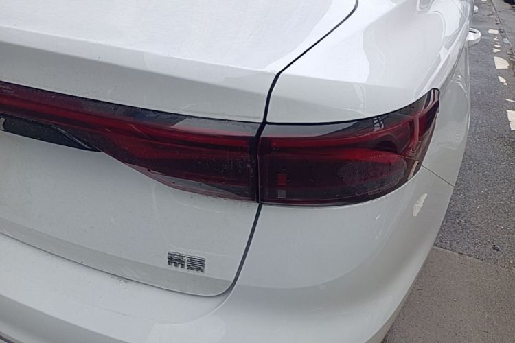 GEELY Emgrand 2022 car image #8