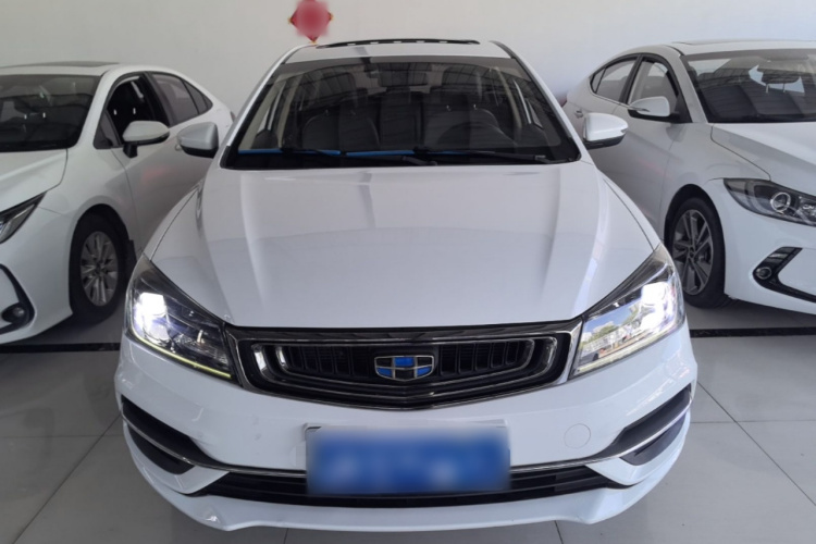 GEELY Emgrand 2019 imagen de coche #3