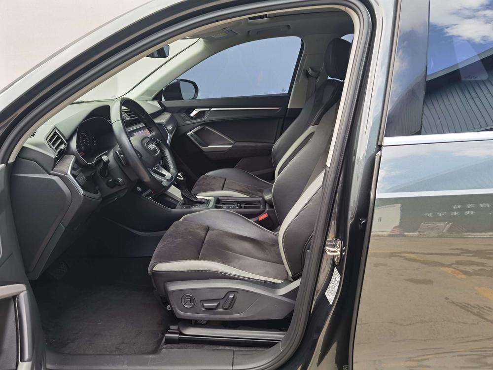 Audi Q3 2019 #26 Audi Q3 2019 car image #26