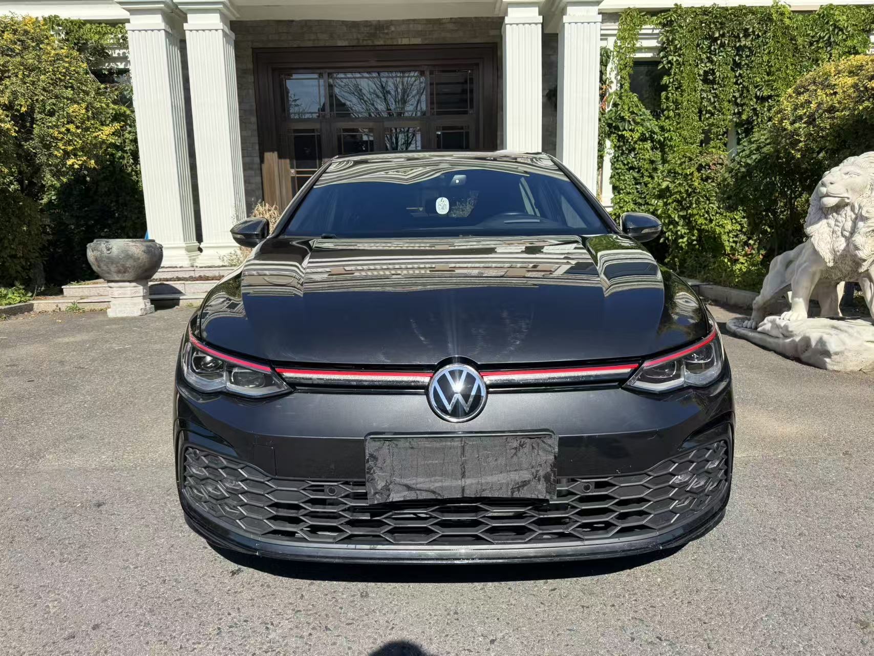 Volkswagen GolfGTI 2022 car image #2
