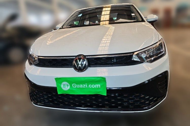 Volkswagen Lavida 2025 car image #3