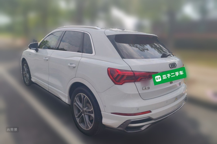 Audi Q3 2021 car image #5