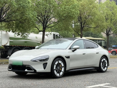 MI SU7 2025 car image 