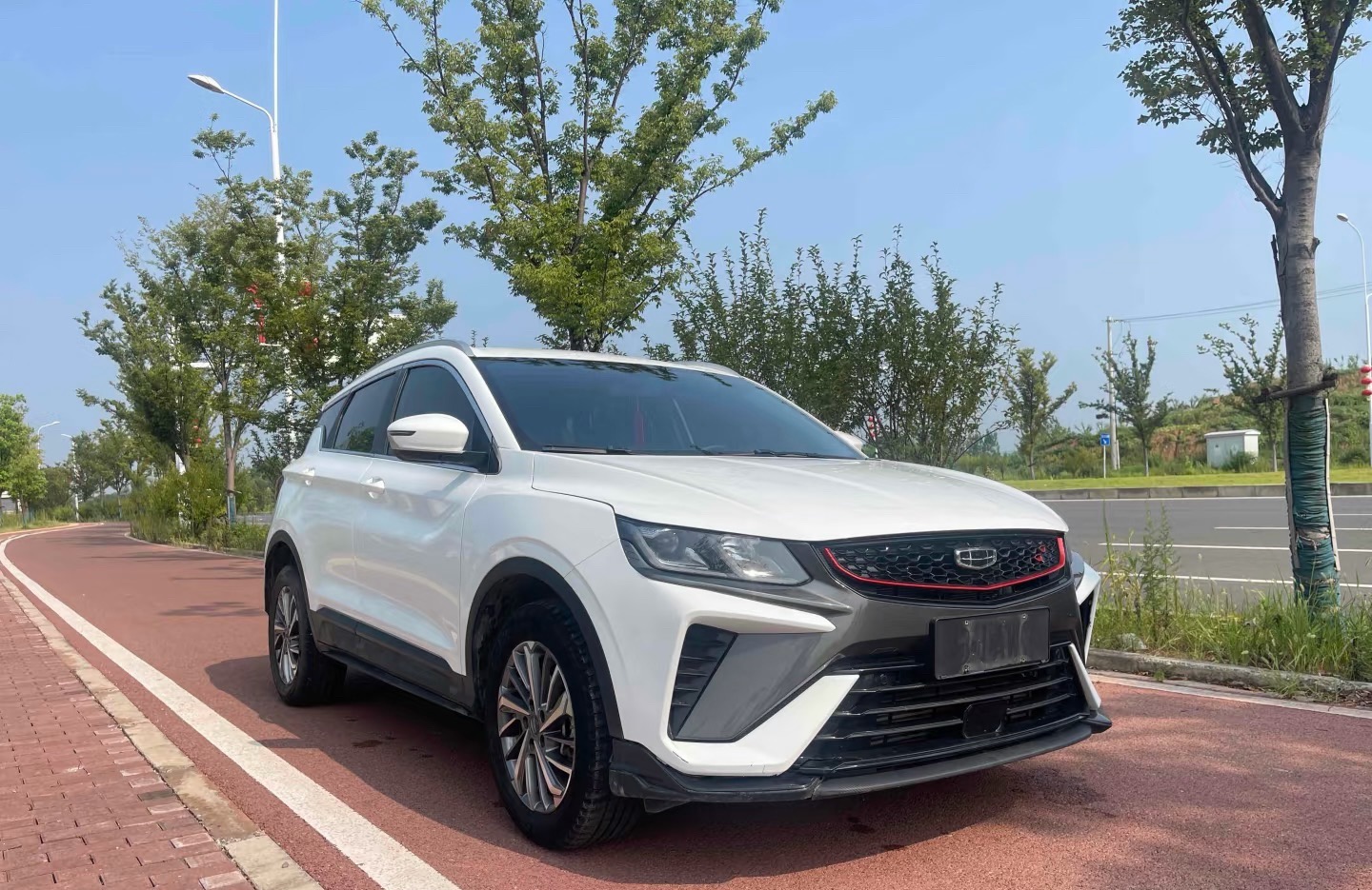 GEELY Coolray 2021 car image #3