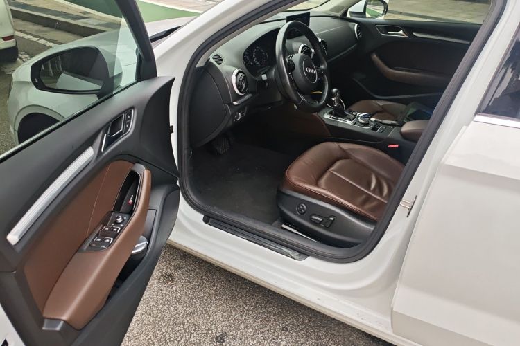 Audi A3 2016 car image #13