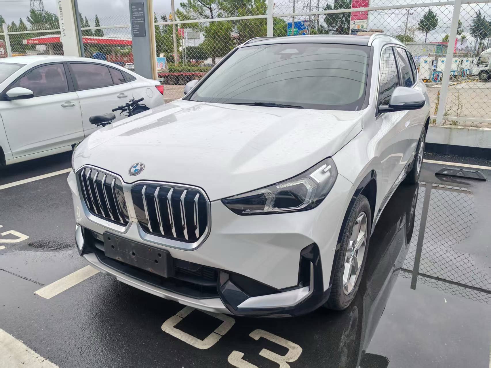 BMW X1 2023 car image 