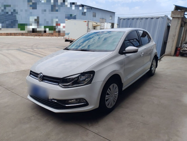 Volkswagen Polo 2016 car image 