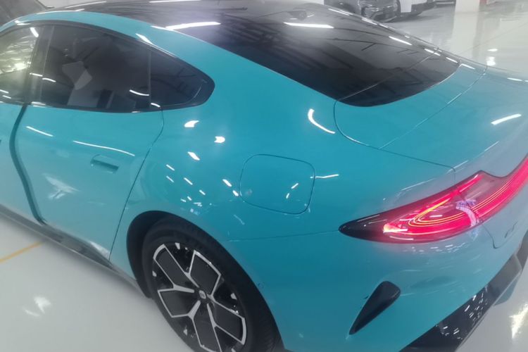 MI SU7 2024 car image #5