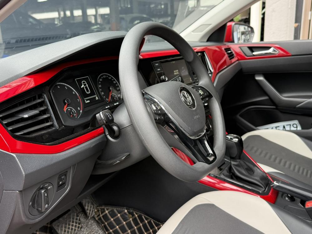 Volkswagen Polo 2020 car image #11