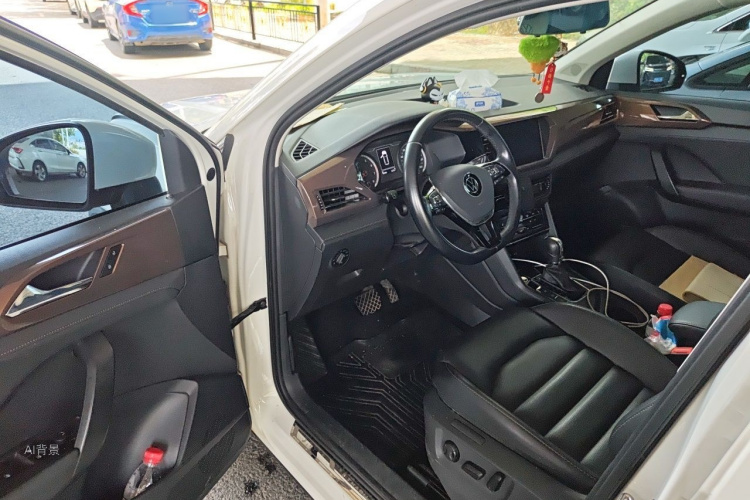 Volkswagen Tharu 2021 car image #18