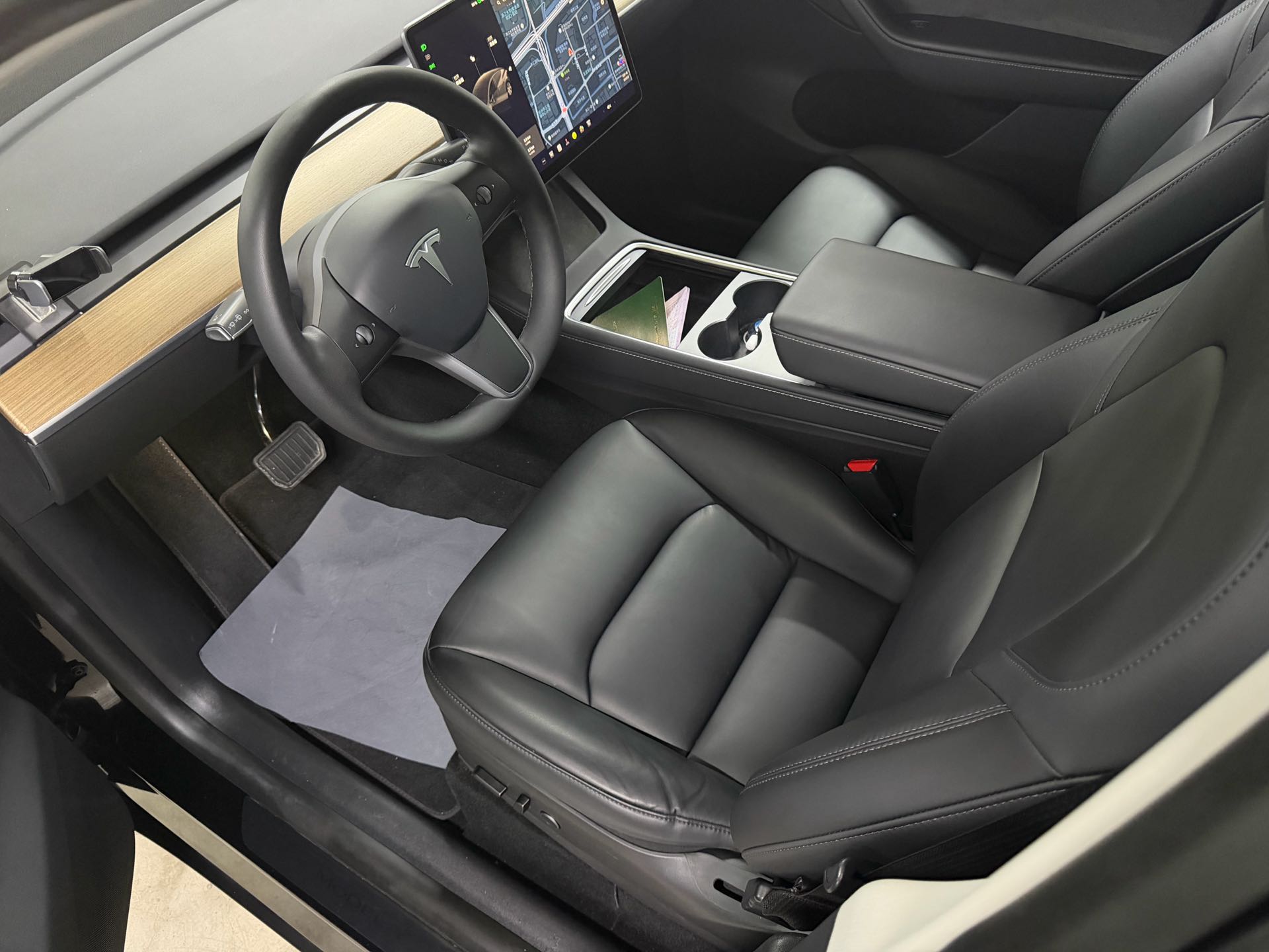 Tesla Model Y 2022 #2 Tesla Model Y 2022 صورة سيارة #2