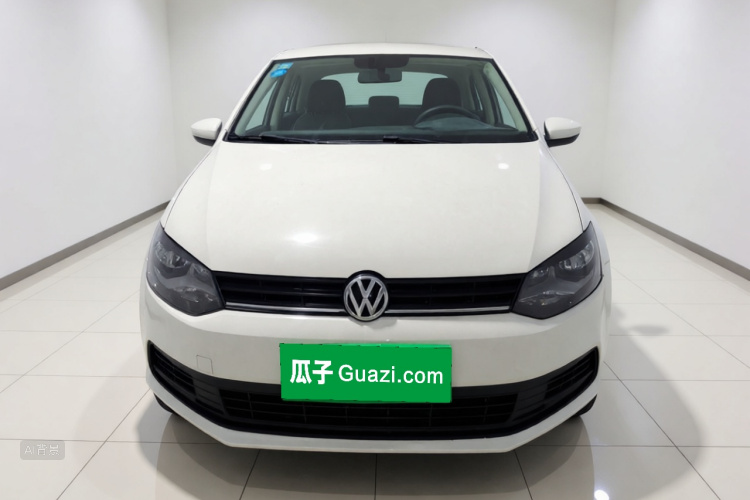 Volkswagen Polo 2019 car image #3