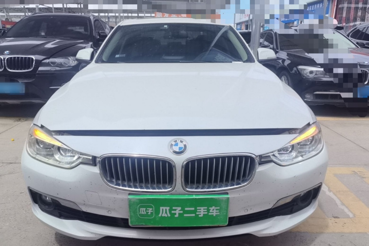 BMW 3 Series 2018 #3 BMW 3 Series 2018 car image #3