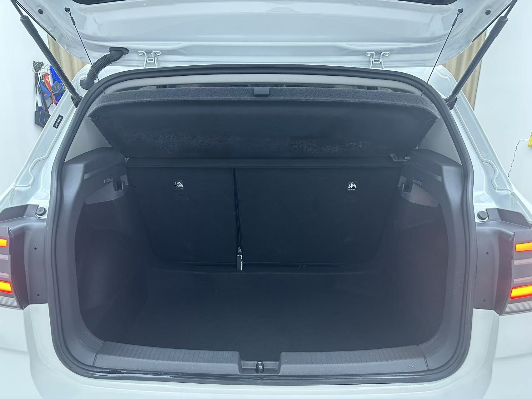 Volkswagen T-Cross 2022 #17 Volkswagen T-Cross 2022 صورة سيارة #17