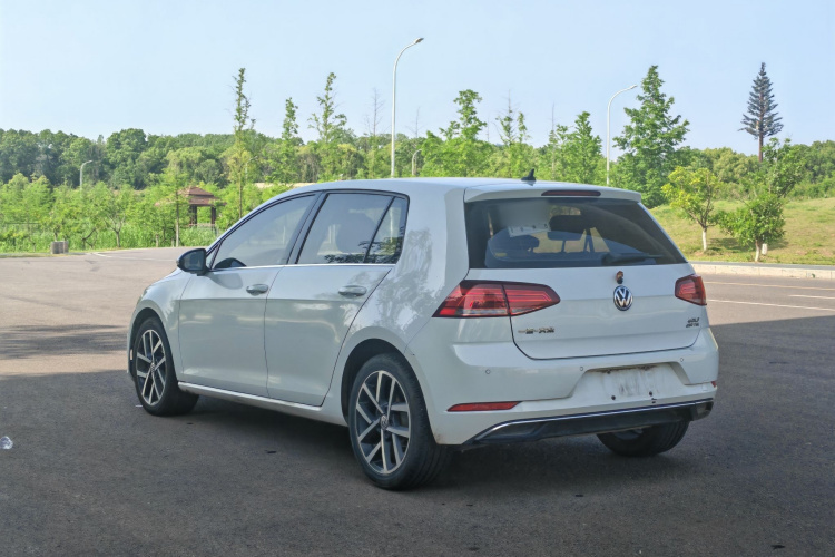 Volkswagen Golf 2020 #8 Volkswagen Golf 2020 car image #8
