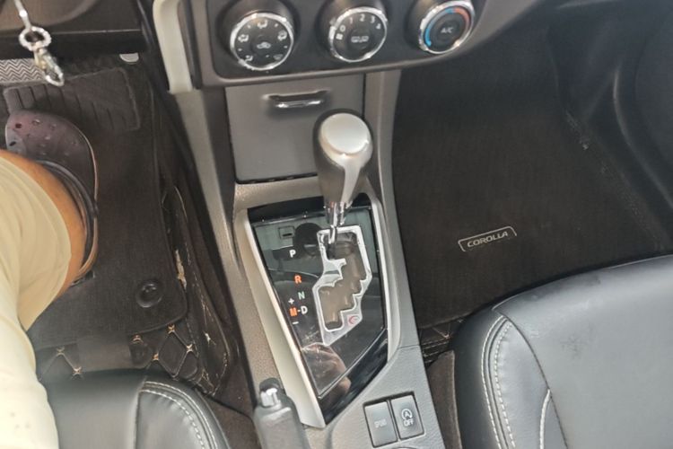 Toyota Corolla 2017 #14 Toyota Corolla 2017 car image #14
