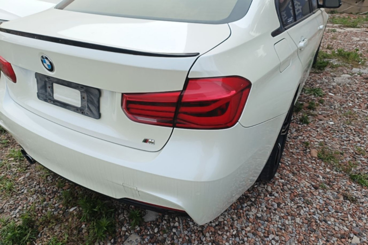 BMW 3 Series 2017 #8 BMW 3 Series 2017 car image #8