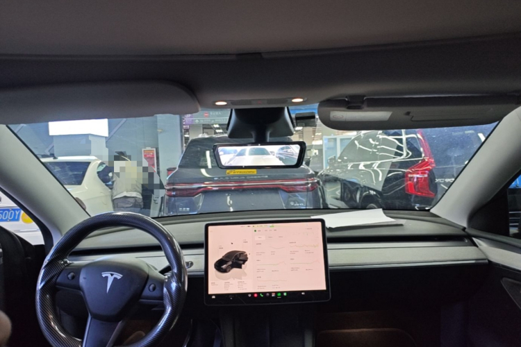Tesla Model Y 2023 #18 Tesla Model Y 2023 immagine di auto #18