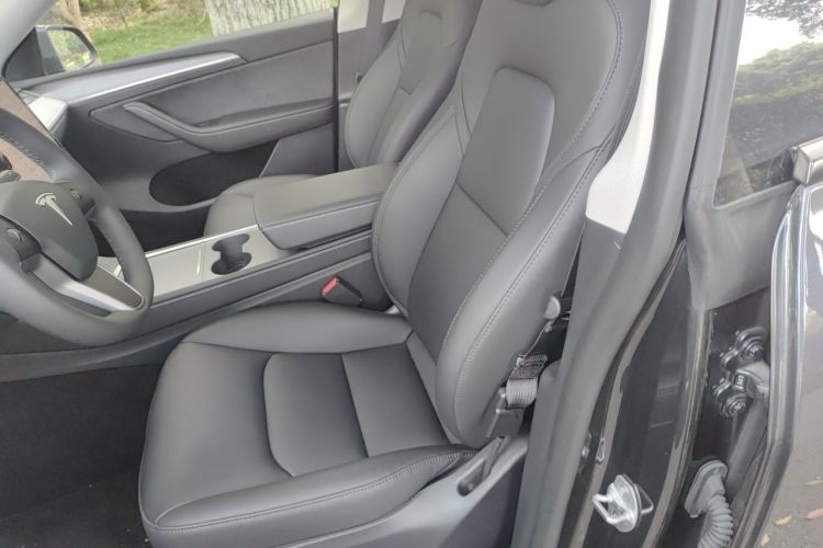Tesla Model Y 2024 #15 Tesla Model Y 2024 immagine di auto #15