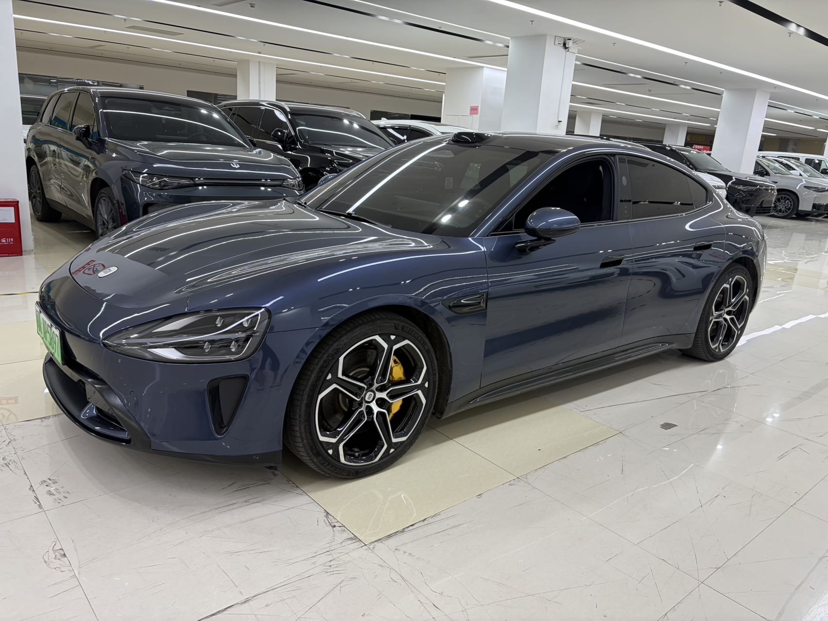 MI SU7 2024 изображение автомобиля 