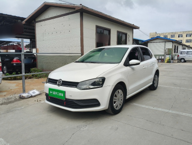 Volkswagen Polo 2019 car image 