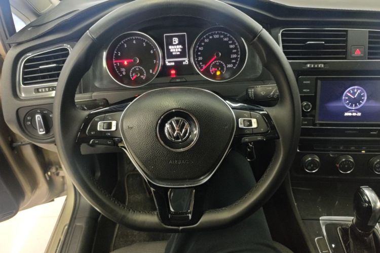 Volkswagen Golf 2018 #11 Volkswagen Golf 2018 car image #11