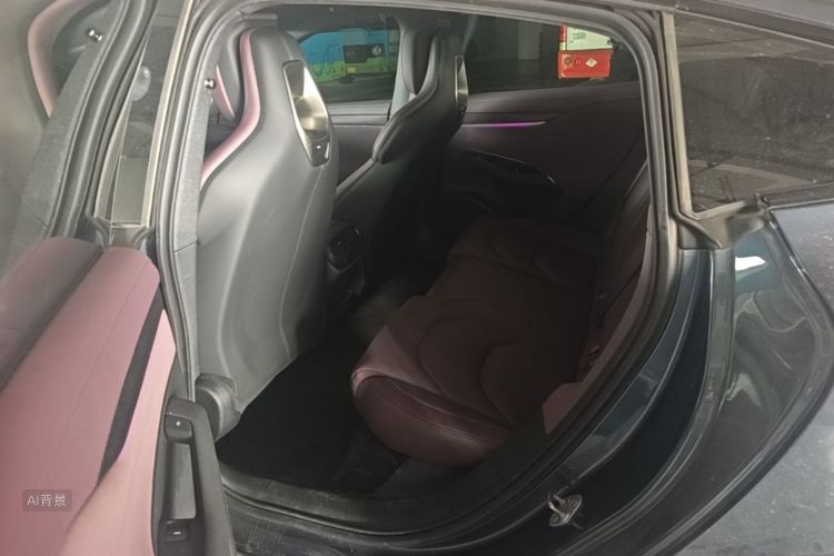 MI SU7 2024 car image #20
