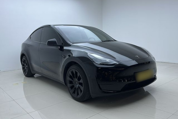 Tesla Model Y 2022 car image #4