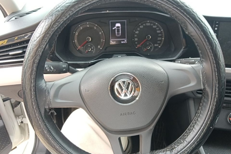 Volkswagen Bora 2020 car image #15