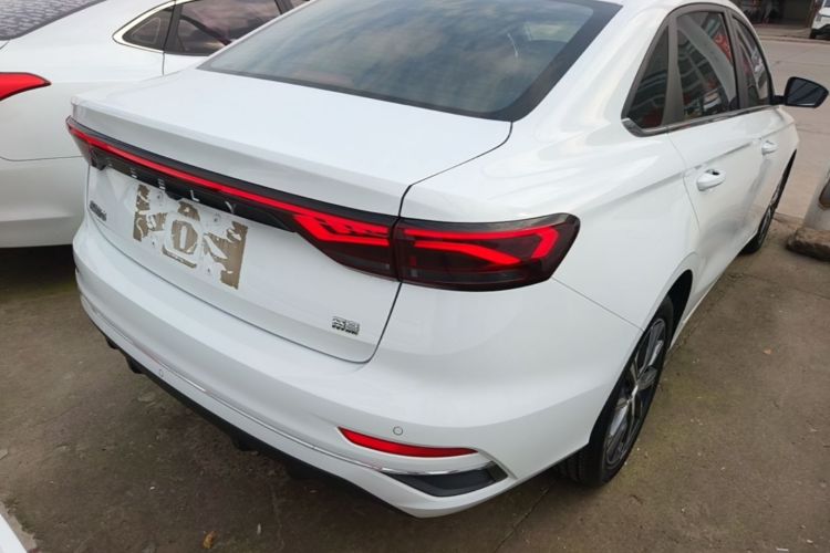 GEELY Emgrand 2023 изображение автомобиля #5
