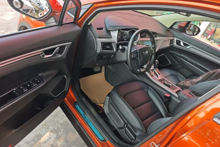 GEELY Emgrand GS 2018 car image #16