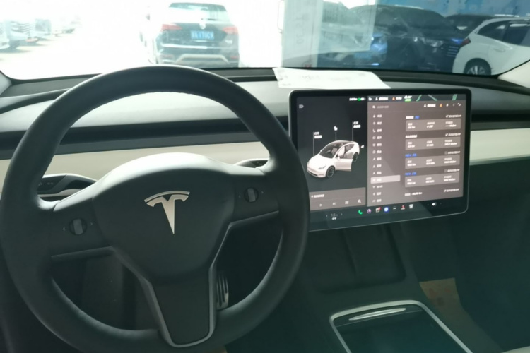 Tesla Model Y 2021 #10 Tesla Model Y 2021 immagine di auto #10