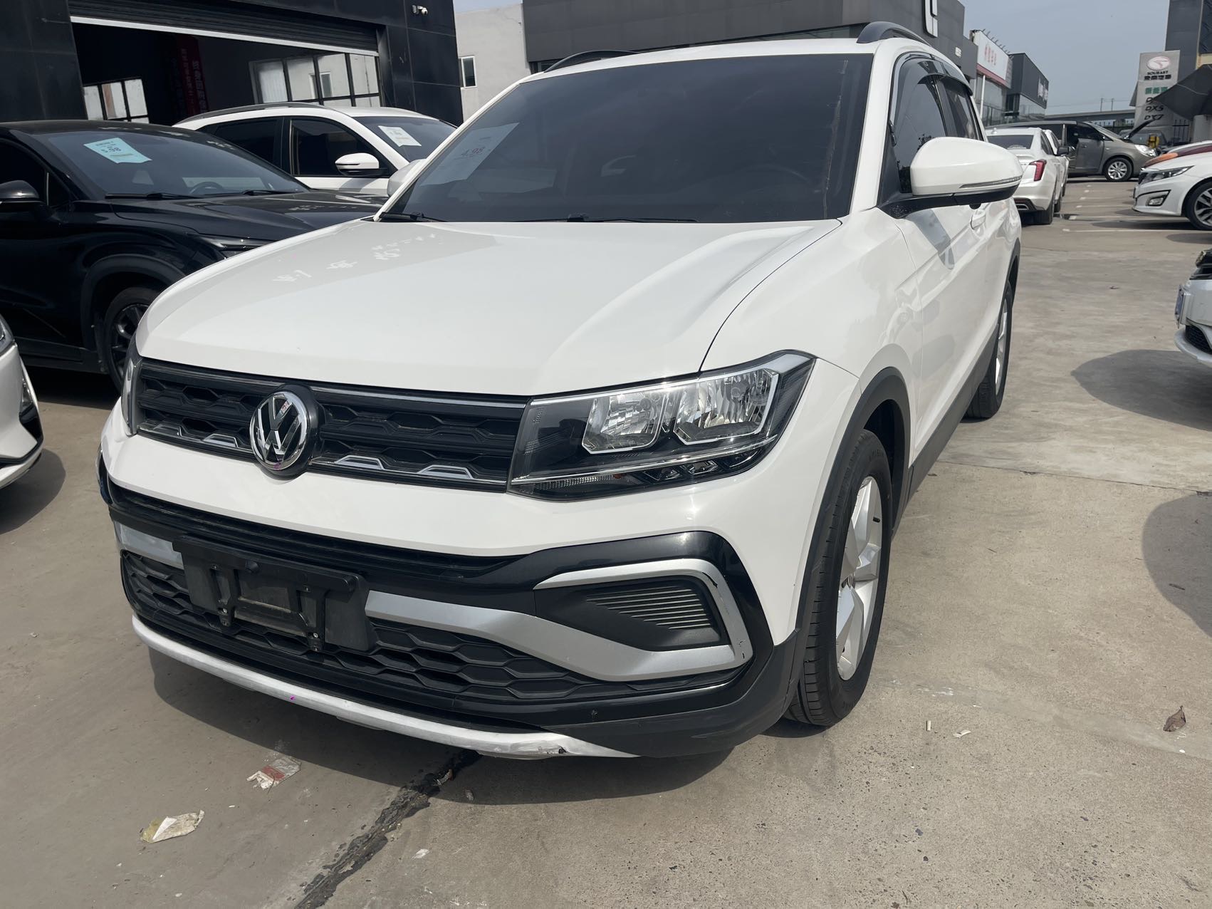 Volkswagen T-Cross 2020 Volkswagen T-Cross 2020 car image