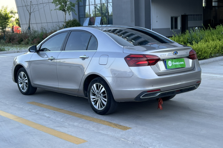 GEELY Emgrand 2018 car image #6
