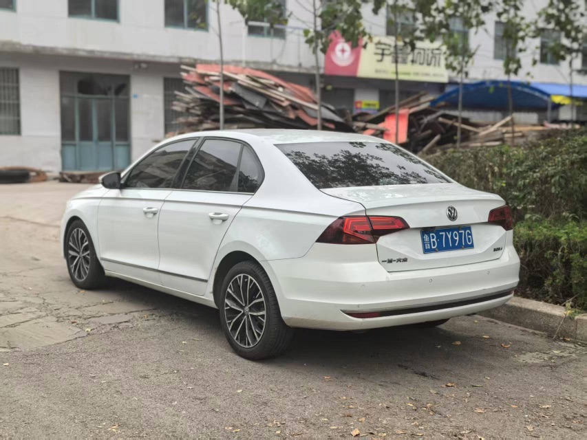 Volkswagen Bora 2017 imagen de coche #4