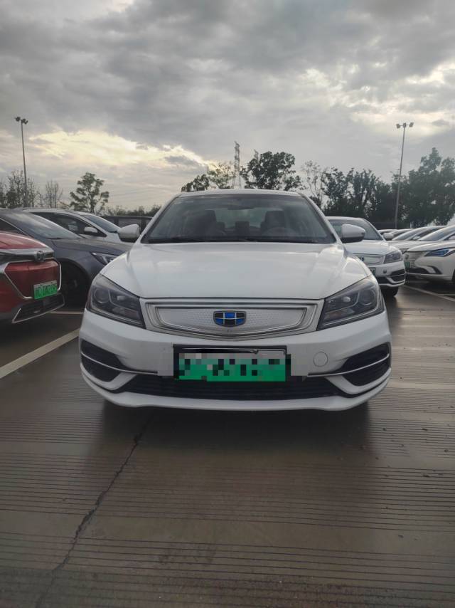 GEELY Emgrand New Energy 2018 car image #3