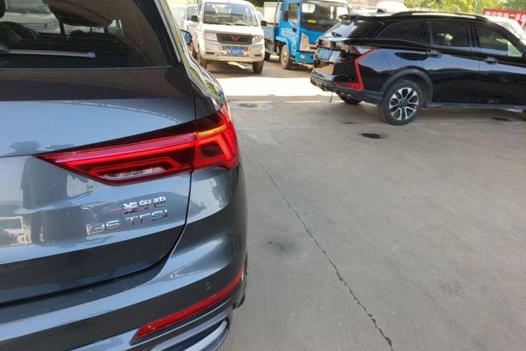 Audi Q3 2020 #8 Audi Q3 2020 car image #8